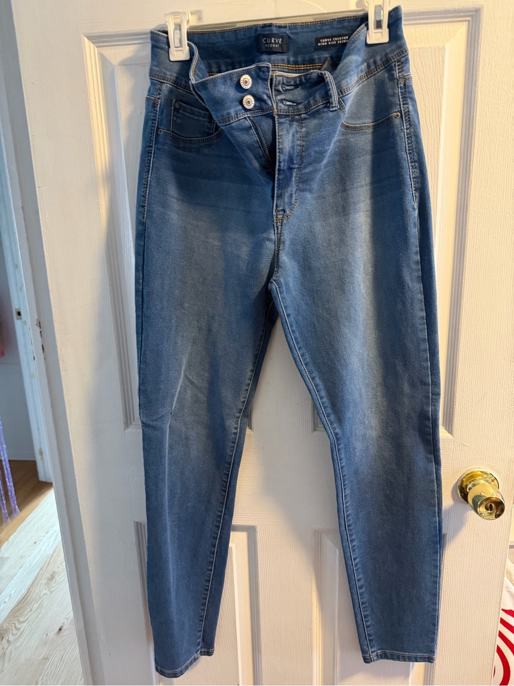 Curve High-Rise Skinny Jeans in Mid Blue